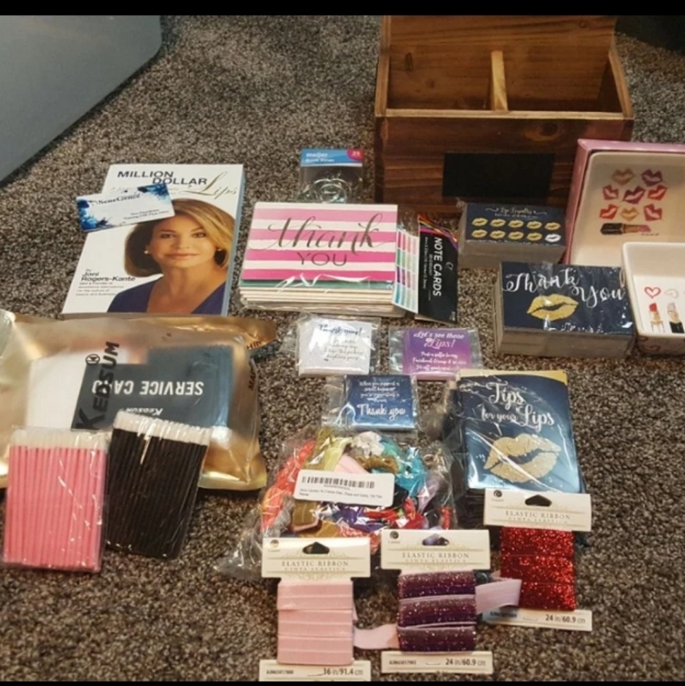 Senegence Business Bundle